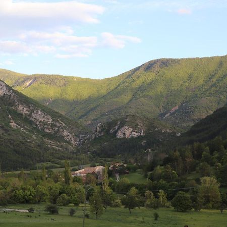 Gite En Haute Provence Montfroc المظهر الخارجي الصورة