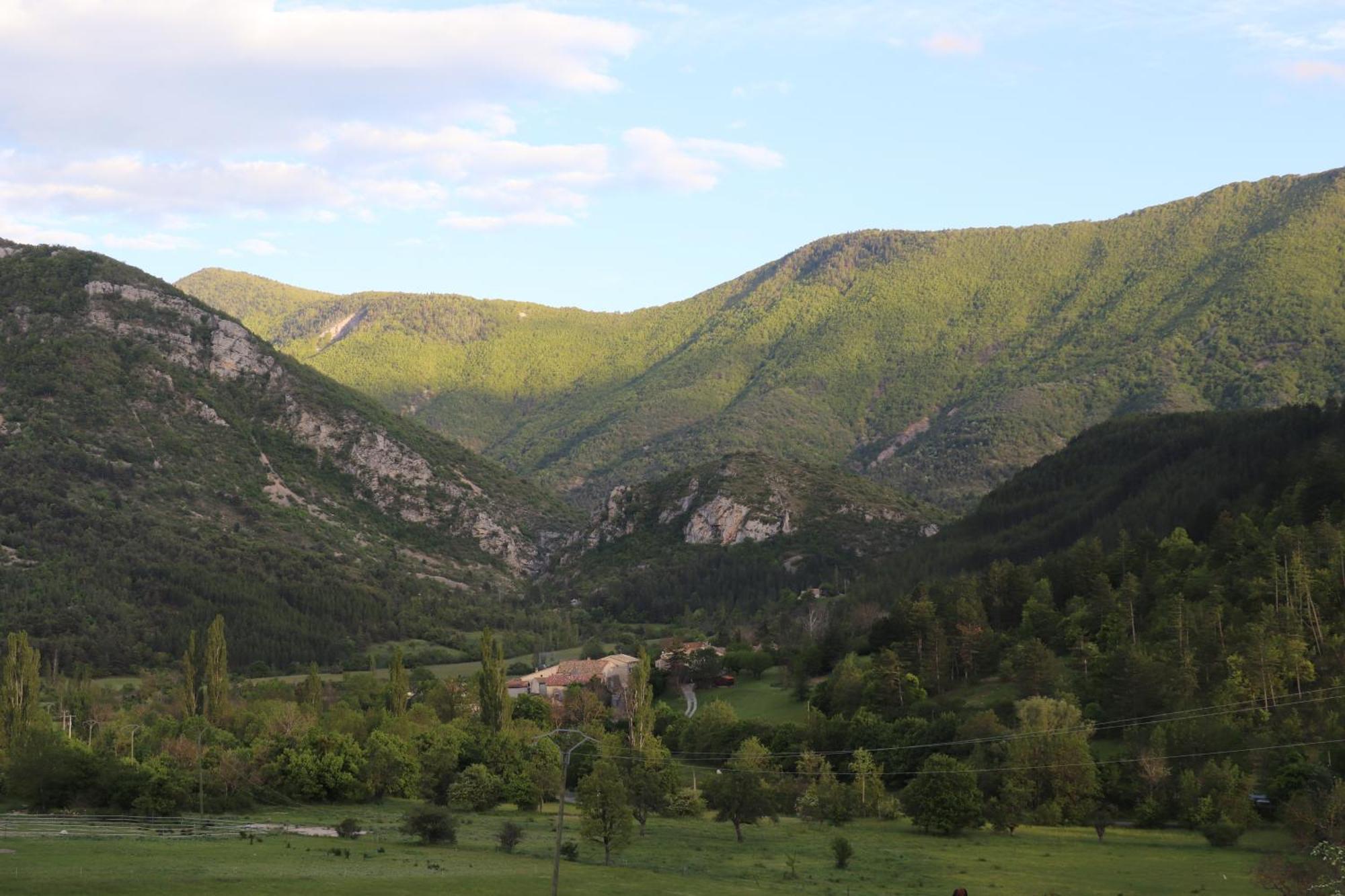Gite En Haute Provence Montfroc المظهر الخارجي الصورة